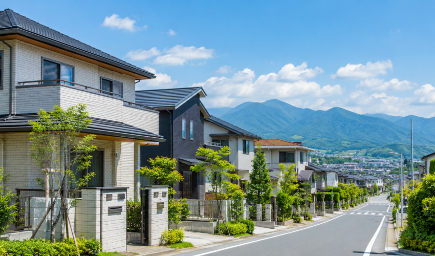 愛川町の戸建て住宅と住宅街のイメージ